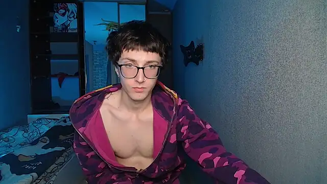 8goat online show from December 2, 2025, 7:03 am