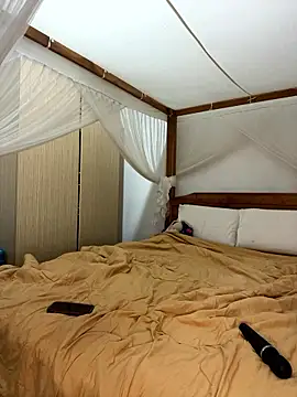 Snapshot of TwiceAsTempting chatting on January 14, 2026, 5:18 pm TwiceAsTempting online show from January 14, 2026, 5:18 pm