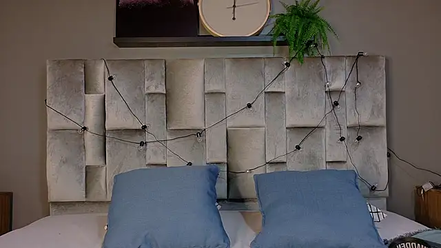 Snapshot of TiffValentinee_ chatting on November 10, 2025, 8:08 pm TiffValentinee online show from November 10, 2025, 8:08 pm