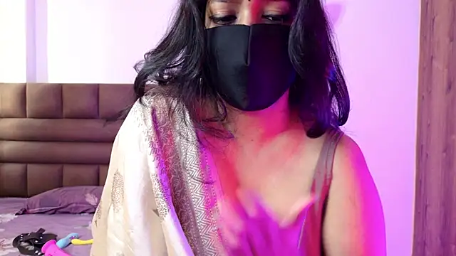 Snapshot of Gulaboo100 chatting on November 22, 2025, 7:07 am Gulaboo100 online show from November 22, 2025, 7:07 am