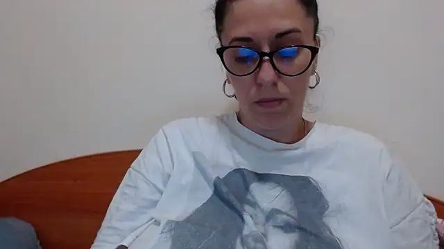 Snapshot of jollene chatting on June 7, 2026, 1:37 pm jollene online show from June 7, 2026, 1:37 pm