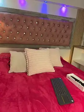 MylaDreams online show from June 26, 2026, 3:55 am