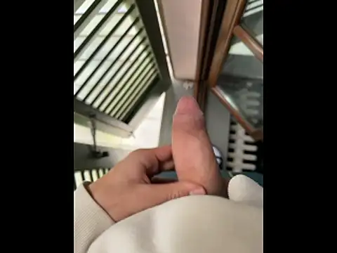 Snapshot of Pisellone18_ chatting on December 23, 2025, 8:45 am Pisellone18 online show from December 23, 2025, 8:45 am