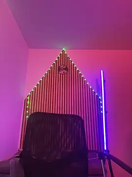 magnumchris online show from February 16, 2026, 12:23 pm