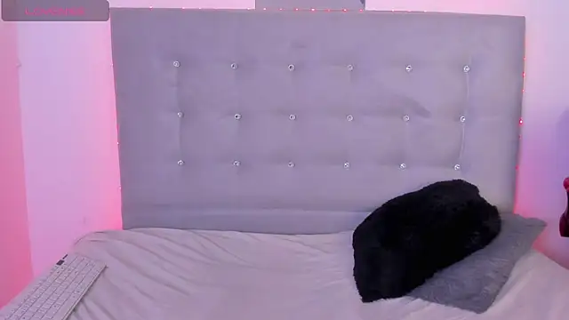 anna sex m online show from June 12, 2026, 4:00 am