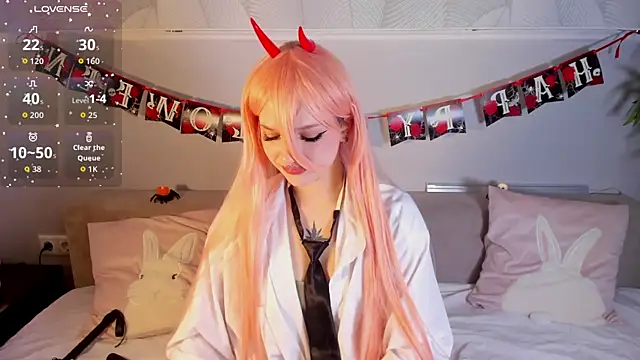 Molly Platt online show from October 30, 2025, 9:22 am