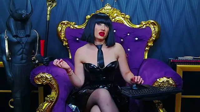 Snapshot of LaraMaeve chatting on September 30, 2025, 5:01 am LaraMaeve online show from September 30, 2025, 5:01 am