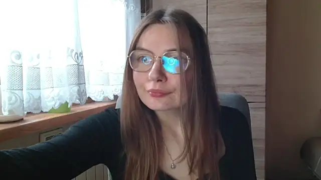 LooveELLYx online show from November 10, 2025, 7:29 am