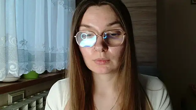 LooveELLYx online show from December 3, 2025, 2:37 pm