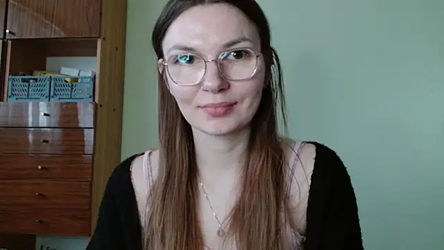 LooveELLYx online show from February 6, 2026, 7:34 am