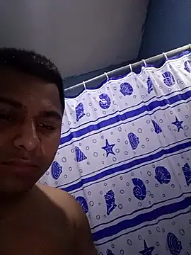 Snapshot of Tigrecandente chatting on July 2, 2026, 2:44 am Tigrecandente online show from July 2, 2026, 2:44 am