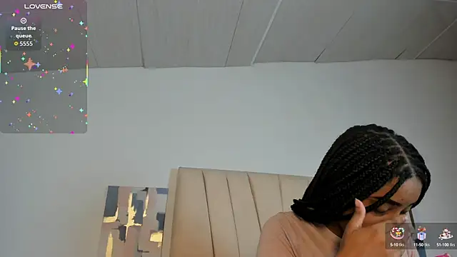 Snapshot of Sophia_Ebony chatting on October 1, 2025, 12:33 pm Sophia Ebony online show from October 1, 2025, 12:33 pm