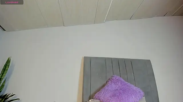 Snapshot of Sophia_Ebony chatting on October 15, 2025, 1:00 pm Sophia Ebony online show from October 15, 2025, 1:00 pm