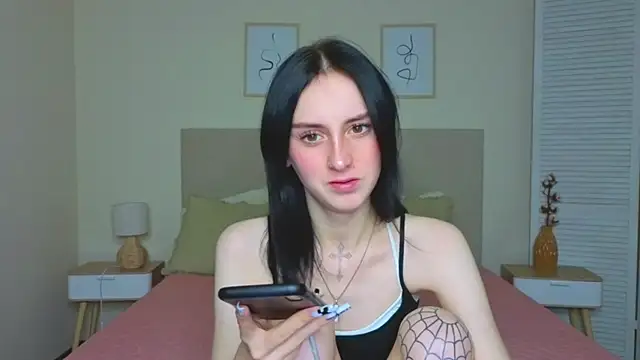 Snapshot of Little_moly999 chatting on September 25, 2025, 9:18 pm Little moly999 online show from September 25, 2025, 9:18 pm