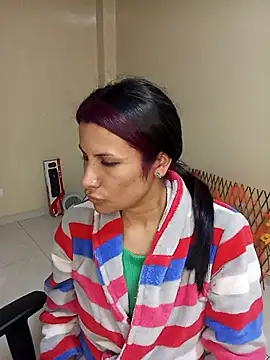 Snapshot of karinnahotdirty chatting on November 6, 2025, 8:54 pm karinnahotdirty online show from November 6, 2025, 8:54 pm