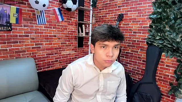 Thiago Kozak online show from July 1, 2026, 1:45 pm