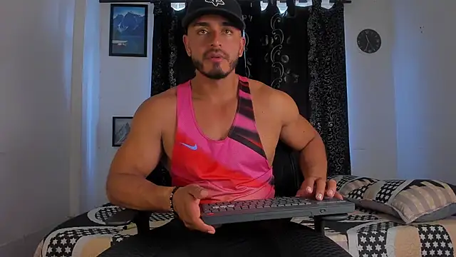 magnusclark online show from December 4, 2025, 5:43 pm