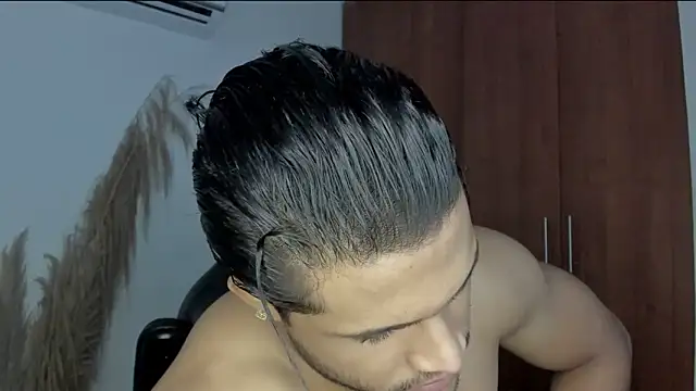 Evansdark1 online show from June 2, 2026, 11:07 pm