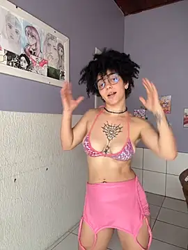 Snapshot of CamillyBlum chatting on October 20, 2025, 5:13 pm CamillyBlum online show from October 20, 2025, 5:13 pm