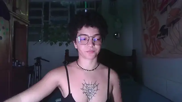 CamillyBlum online show from April 16, 2026, 11:40 pm