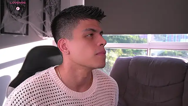 Snapshot of tyler_muscle1 chatting on October 13, 2025, 10:10 pm tyler muscle1 online show from October 13, 2025, 10:10 pm