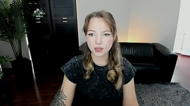 MariaRobinsone online show from October 14, 2025, 11:44 am