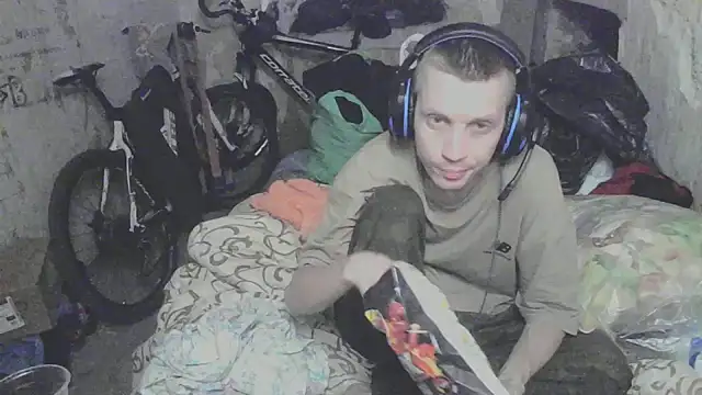 makarov1993 online show from September 10, 2025, 8:47 am