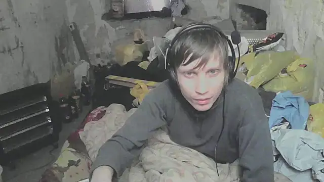 makarov1993 online show from May 1, 2026, 9:03 am