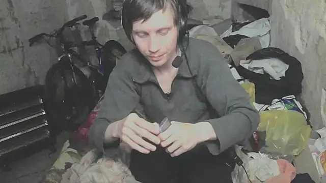 Snapshot of makarov1993 chatting on May 9, 2026, 5:51 pm makarov1993 online show from May 9, 2026, 5:51 pm