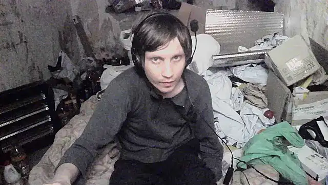 Snapshot of makarov1993 chatting on June 9, 2026, 3:29 am makarov1993 online show from June 9, 2026, 3:29 am