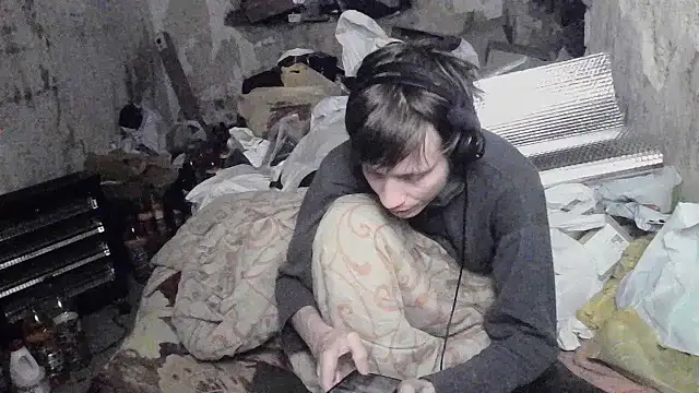 Snapshot of makarov1993 chatting on June 14, 2026, 8:44 pm makarov1993 online show from June 14, 2026, 8:44 pm