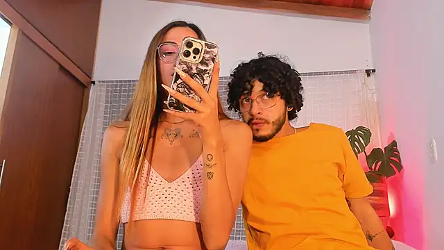 Snapshot of emmmalym chatting on September 9, 2025, 1:38 am emmmalym online show from September 9, 2025, 1:38 am