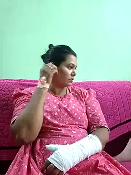 tamilaruvi online show from April 28, 2026, 11:48 am