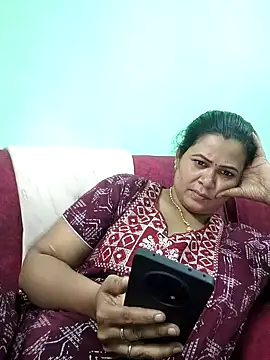 tamilaruvi online show from May 4, 2026, 6:09 am