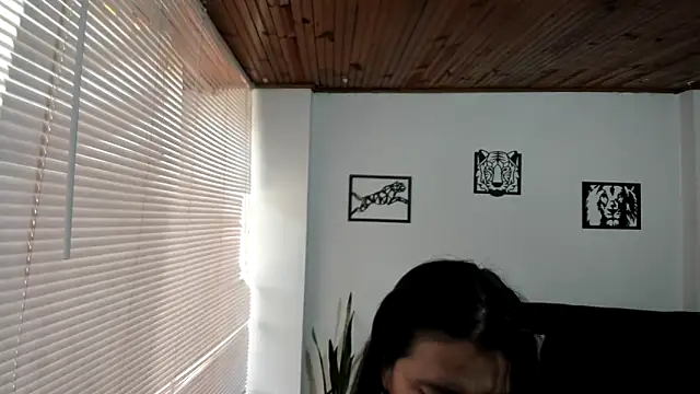 Snapshot of katherine_blair chatting on May 23, 2026, 12:53 pm katherine blair online show from May 23, 2026, 12:53 pm