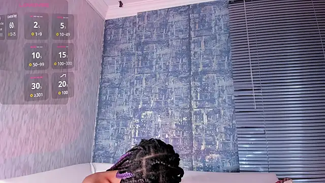 NathalyLeen online show from November 14, 2025, 8:40 pm