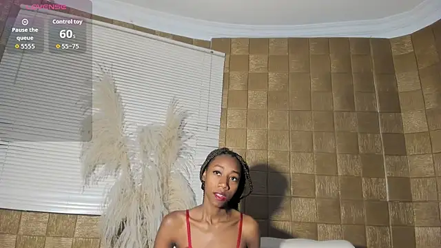 NathalyLeen online show from April 24, 2026, 8:22 pm