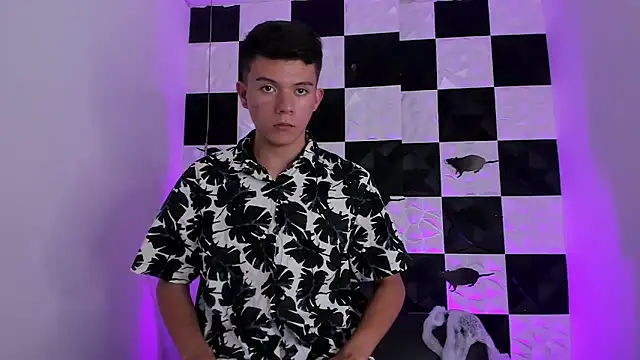 Snapshot of AndyFame1 chatting on October 18, 2025, 7:03 pm AndyFame1 online show from October 18, 2025, 7:03 pm