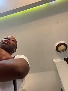 CharlesBrown  online show from November 11, 2025, 11:43 am