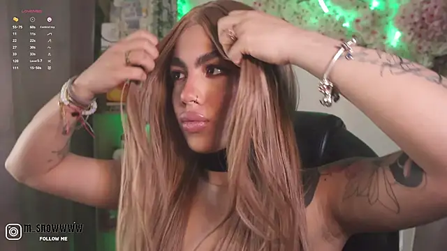 Snapshot of Miila_snow chatting on September 26, 2025, 1:15 pm Miila snow online show from September 26, 2025, 1:15 pm