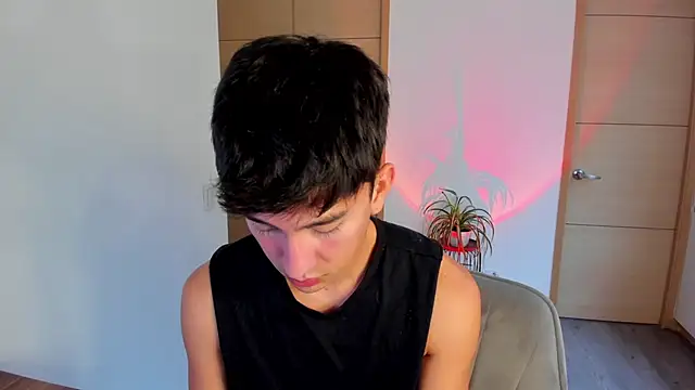 sweettaaron01 online show from September 30, 2025, 5:18 pm