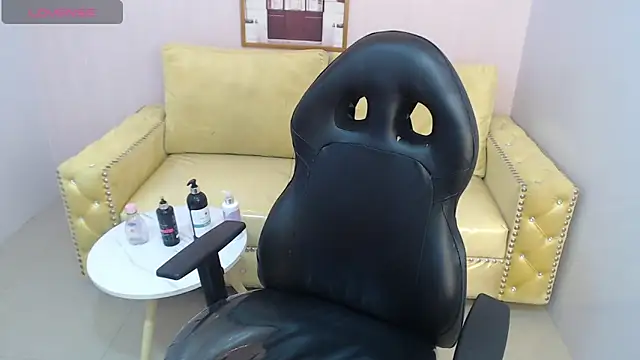 Snapshot of bellatrix_ch chatting on November 28, 2025, 4:20 pm bellatrix ch online show from November 28, 2025, 4:20 pm