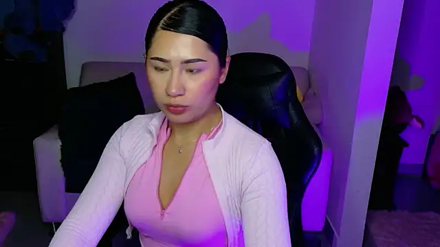 evelyn ch  online show from March 24, 2026, 7:30 pm