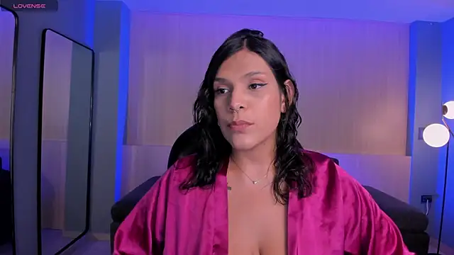SarahYates online show from July 22, 2026, 4:26 am