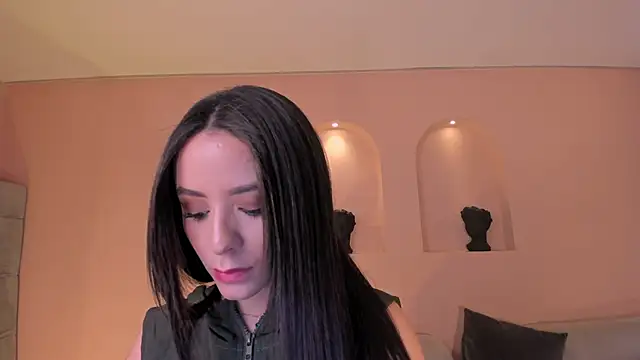 Snapshot of IsabellaMoreau chatting on October 25, 2025, 8:03 pm IsabellaMoreau online show from October 25, 2025, 8:03 pm