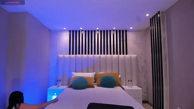 Snapshot of IsabellaMoreau chatting on October 30, 2025, 7:47 pm IsabellaMoreau online show from October 30, 2025, 7:47 pm