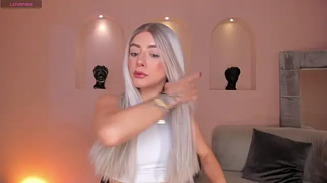 Snapshot of IsabellaMoreau chatting on February 26, 2026, 7:46 pm IsabellaMoreau online show from February 26, 2026, 7:46 pm