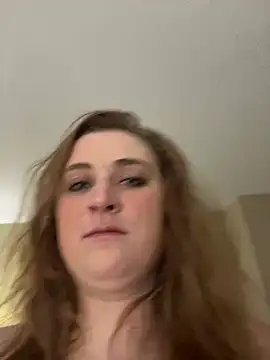 nataliesquirts4216 online show from February 8, 2026, 5:22 am