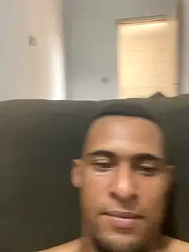 Snapshot of freedmar chatting on November 17, 2025, 4:24 pm freedmar online show from November 17, 2025, 4:24 pm