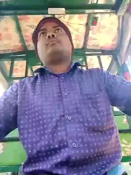 Snapshot of CatchingBouquet chatting on November 27, 2025, 2:24 am CatchingBouquet online show from November 27, 2025, 2:24 am